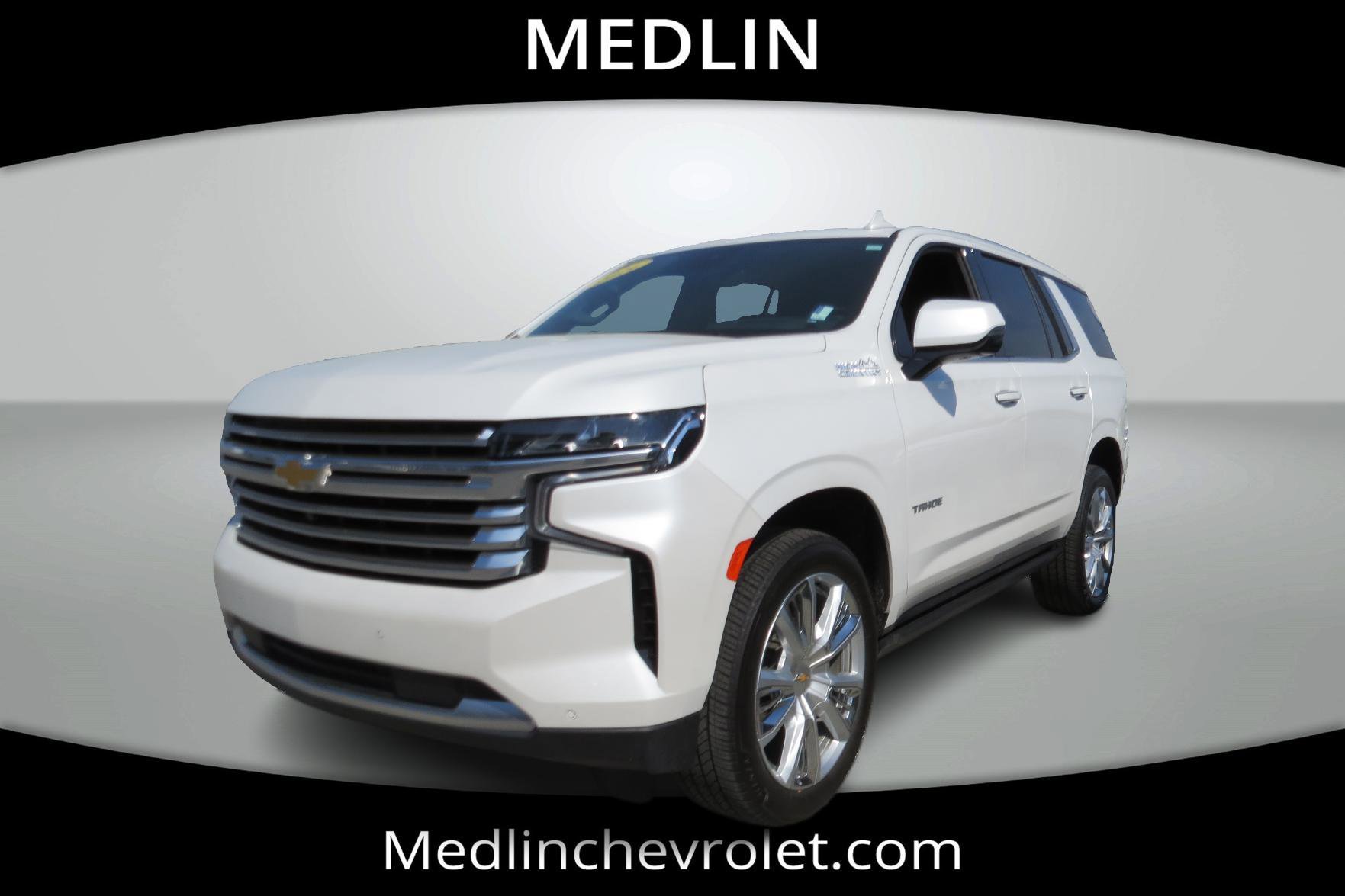 Used 2024 Iridescent Pearl Tricoat Chevrolet High Country image 4
