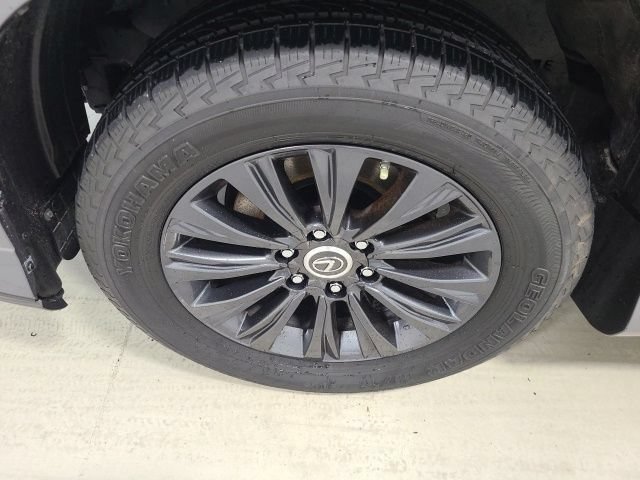 Used 2023 Gray Pearl Lexus 460 Premium image 42
