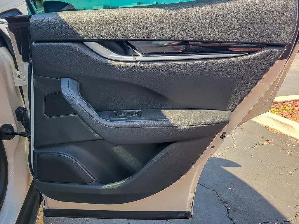 2022 MASERATI LEVANTE - Image 22