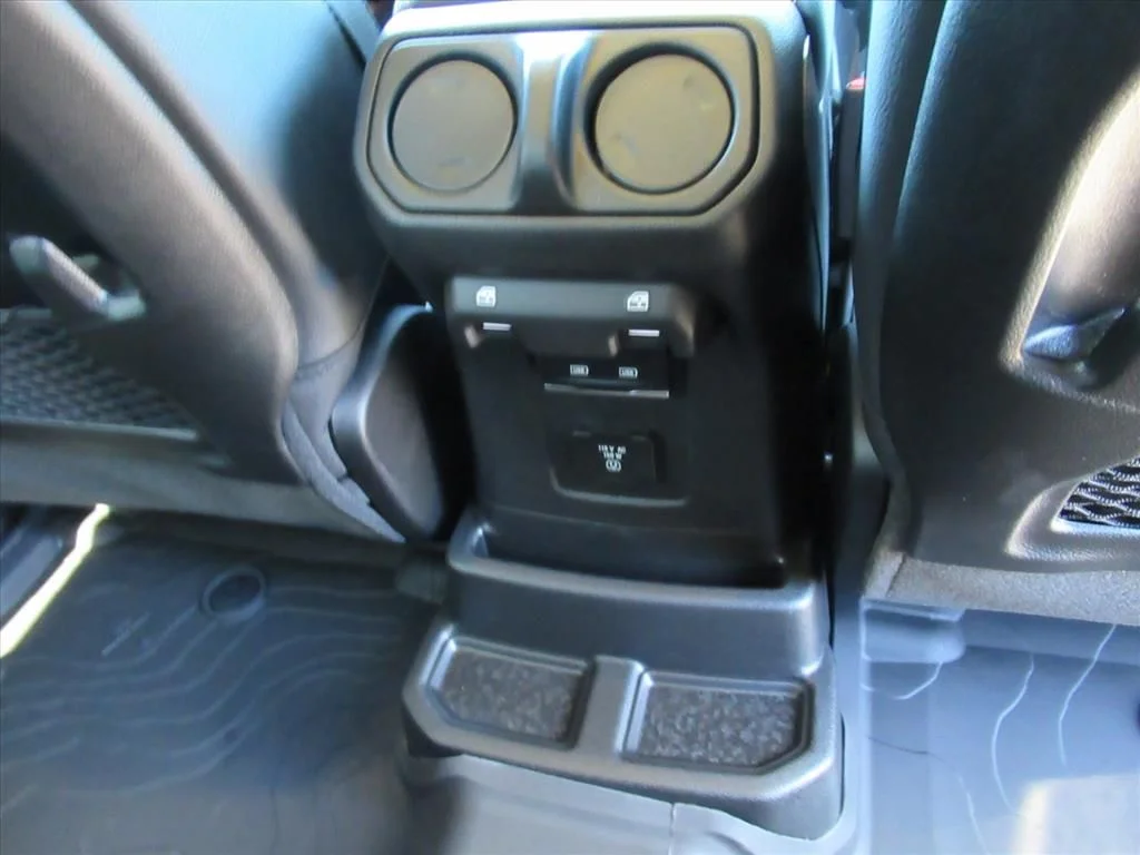 New 2026 Mojito Clear-Coat Exterior Paint Jeep Sahara image 15