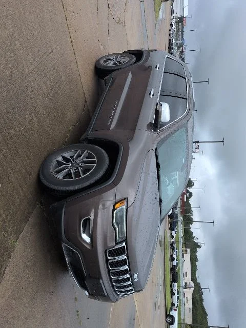 Used 2019 Brown Jeep Limited image 2