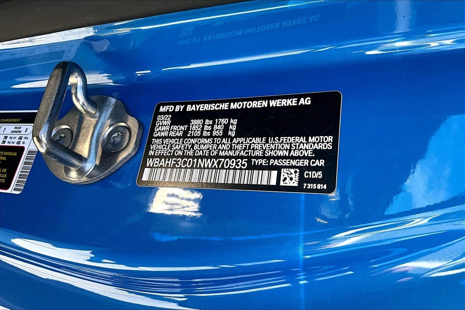 Used 2022 Misano Blue Metallic BMW sDrive30i image 28