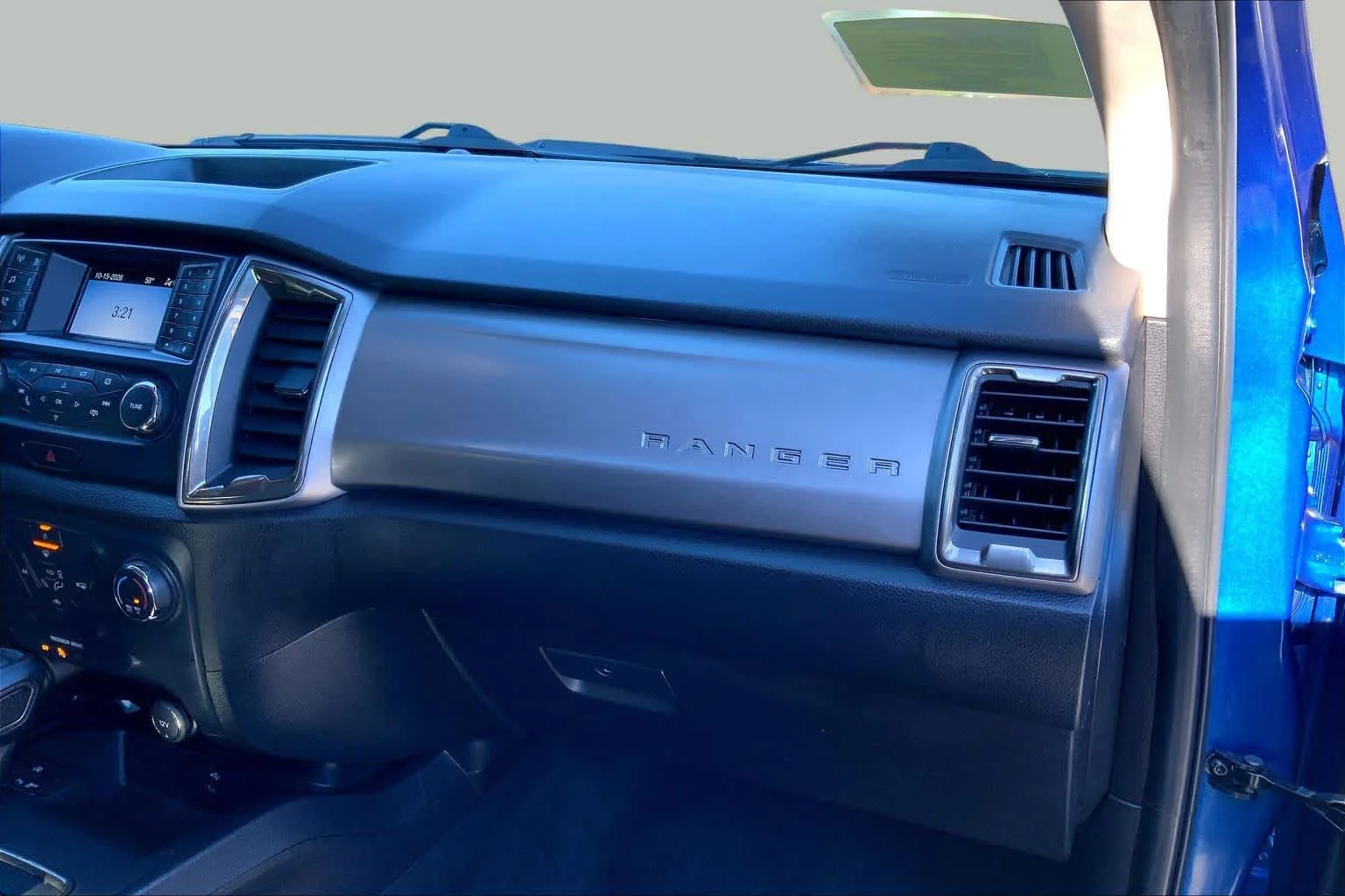 Certified Used 2019 Blue Ford XLT image 19