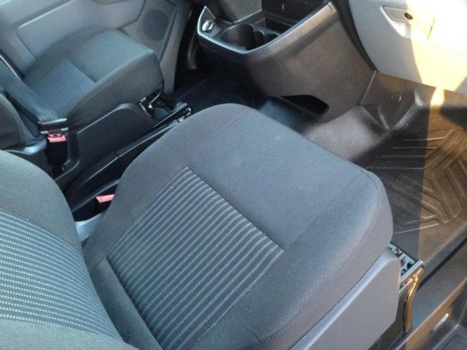 Used 2019 Oxford White Ford w/ rearCam image 37