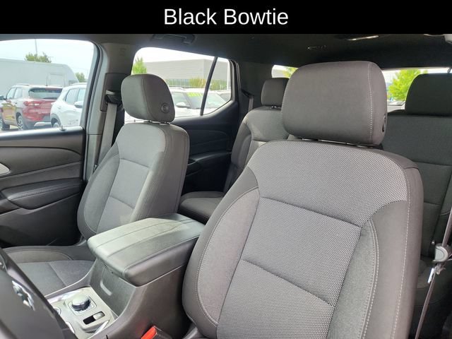 Used 2023 MOSAIC BLACK METALLIC Chevrolet LT Cloth image 22