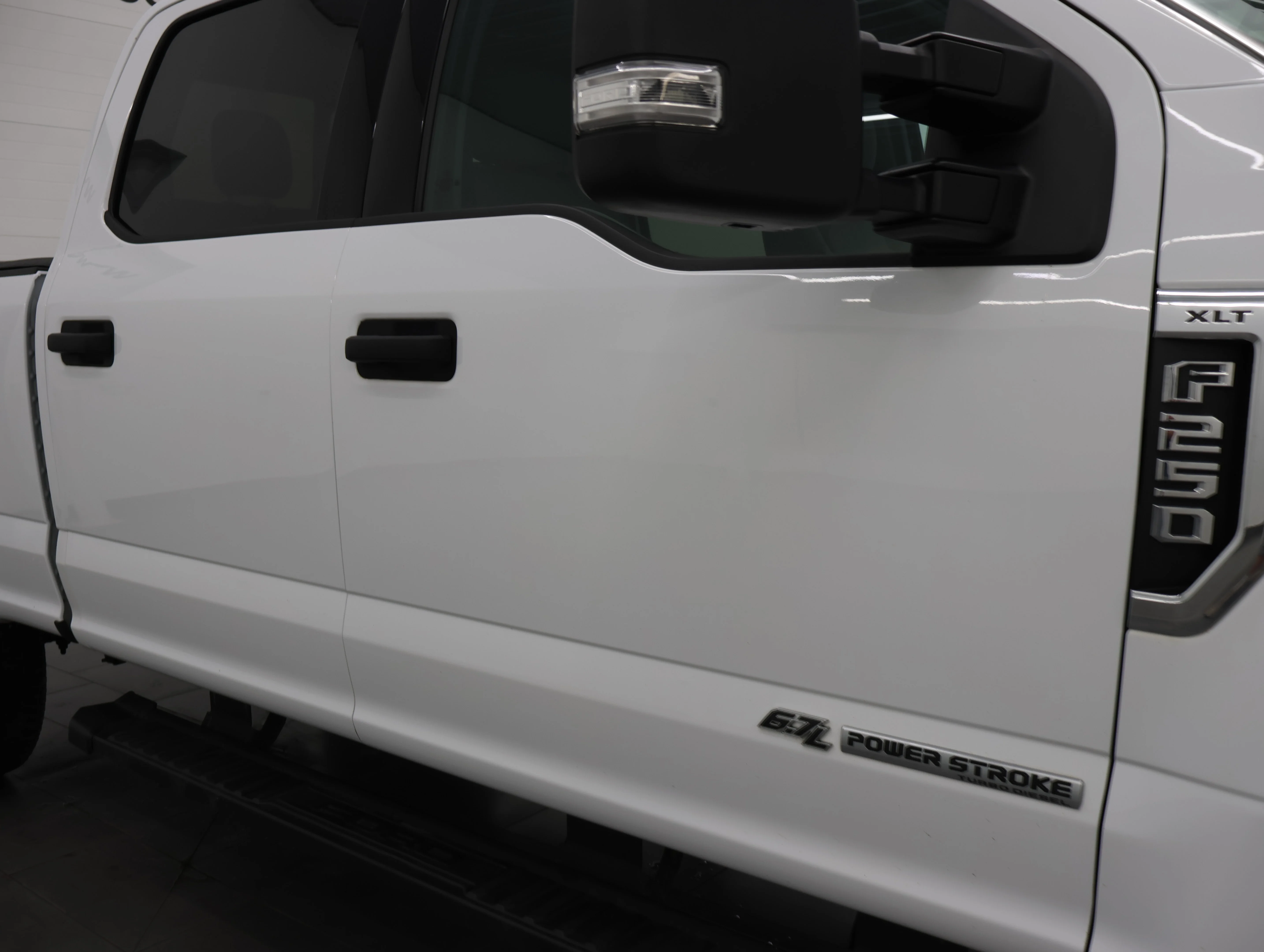 Used 2022 Oxford White Ford XLT image 23
