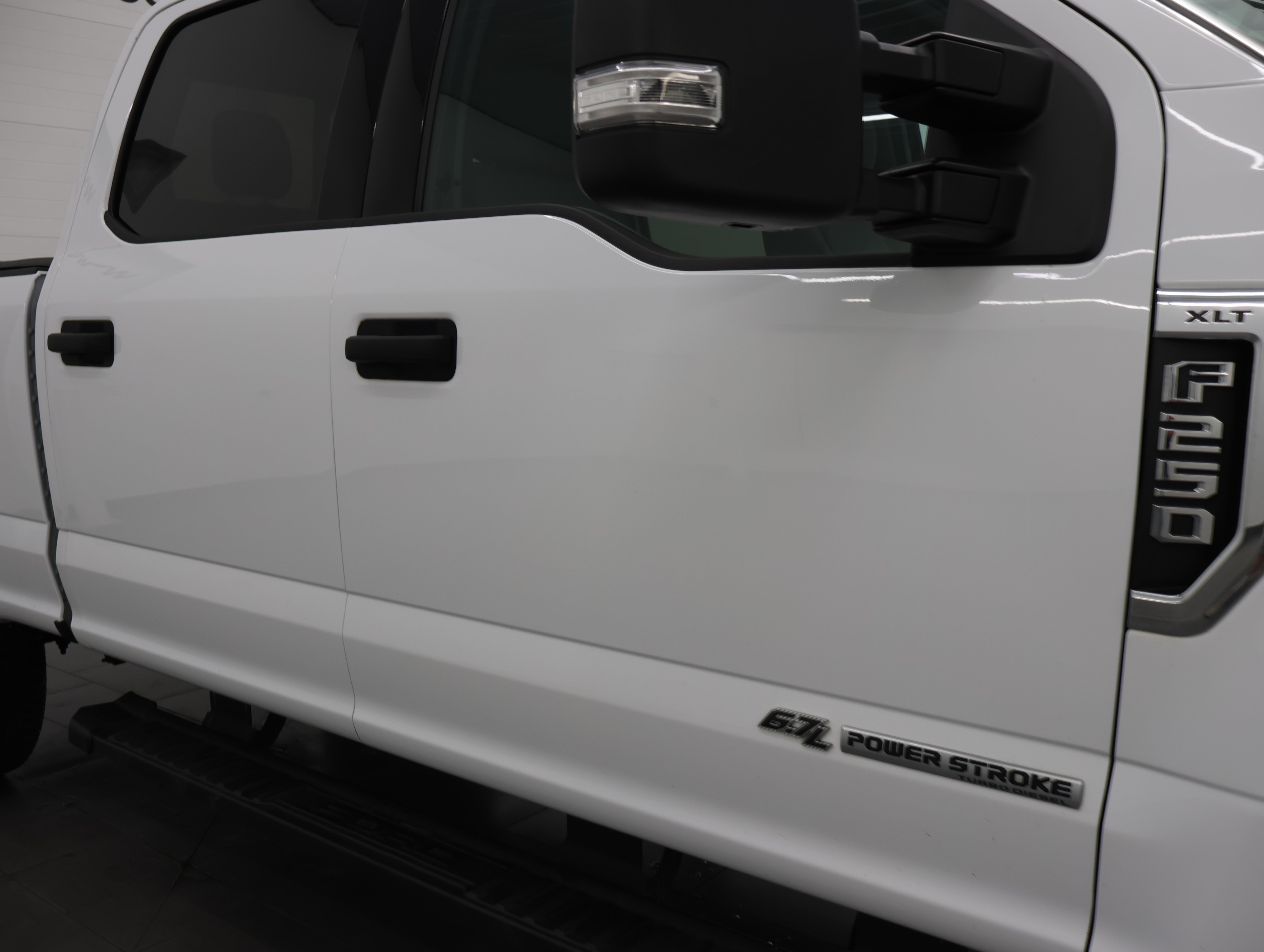 Used 2022 Oxford White Ford 4x4 Crew Cab XLT w/FX4: CREW-SHORT-XLT-6.7L DIESEL-FX4-NAVIGATION-4WD-1 OWNER image 23