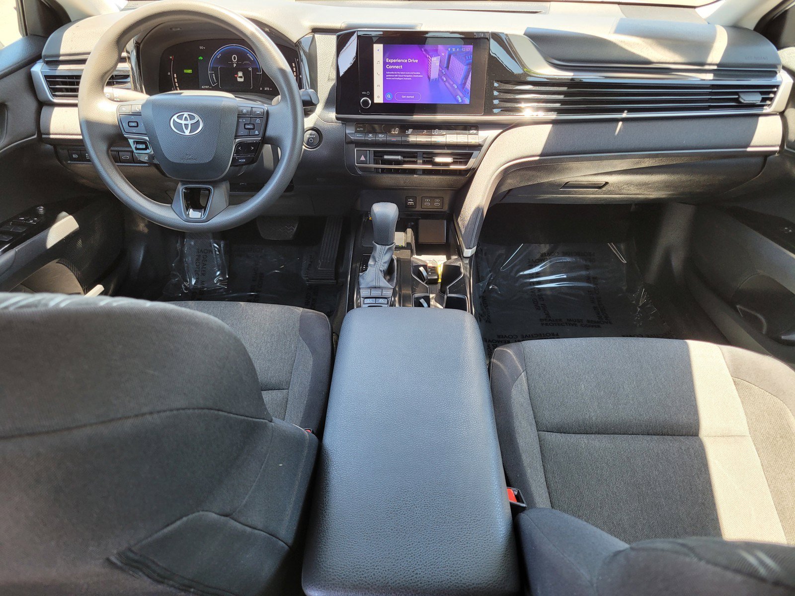 Used 2025 White Toyota  image 14