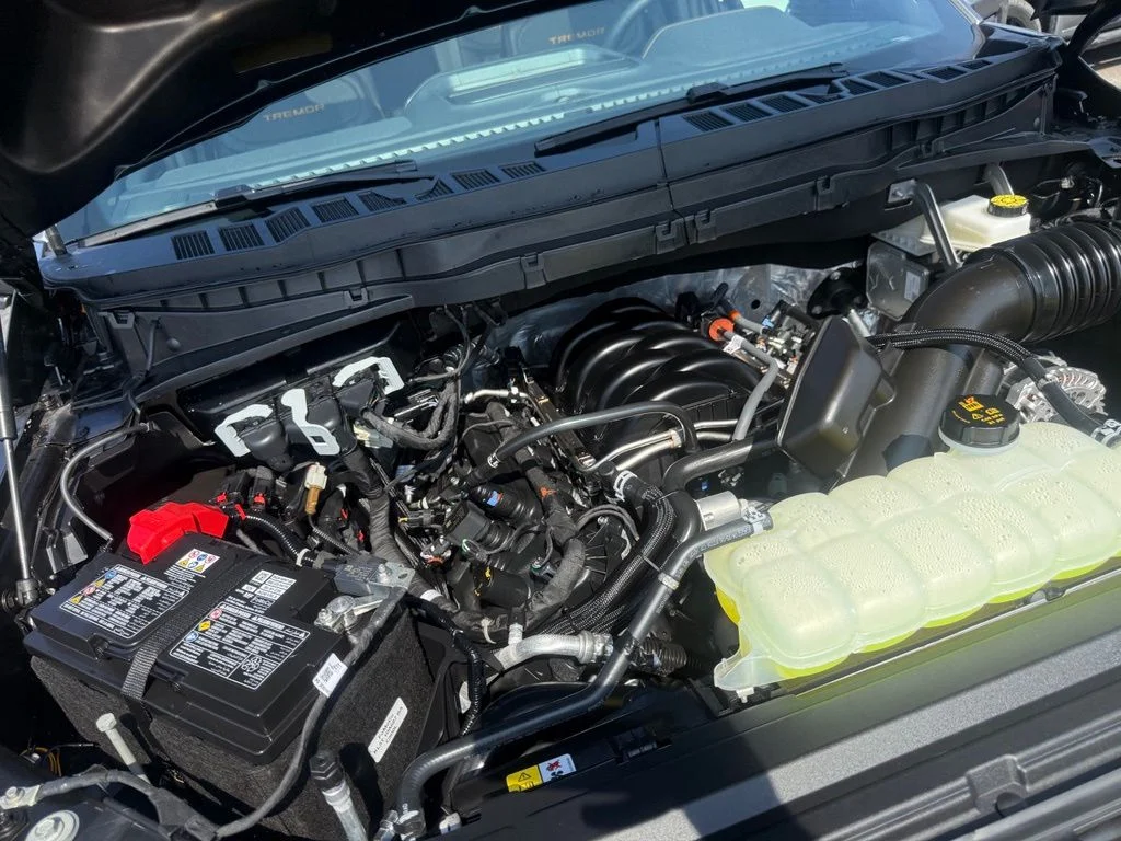 New 2026 Carbonized Gray Metallic Ford Tremor® image 74