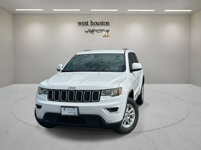 Pre-Owned 2018 Jeep Grand Cherokee Laredo