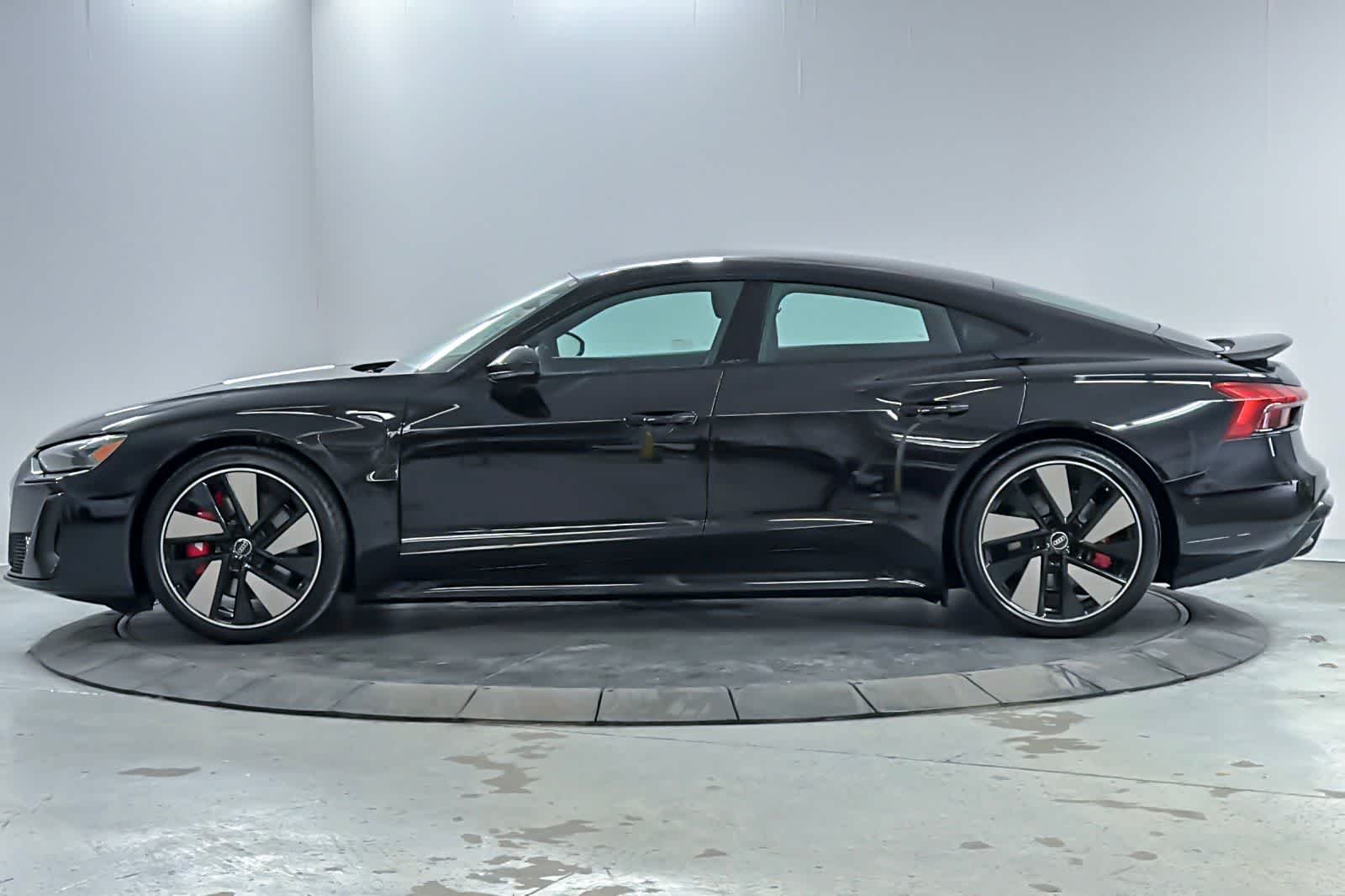 Used 2025 Black Audi Premium Plus image 5
