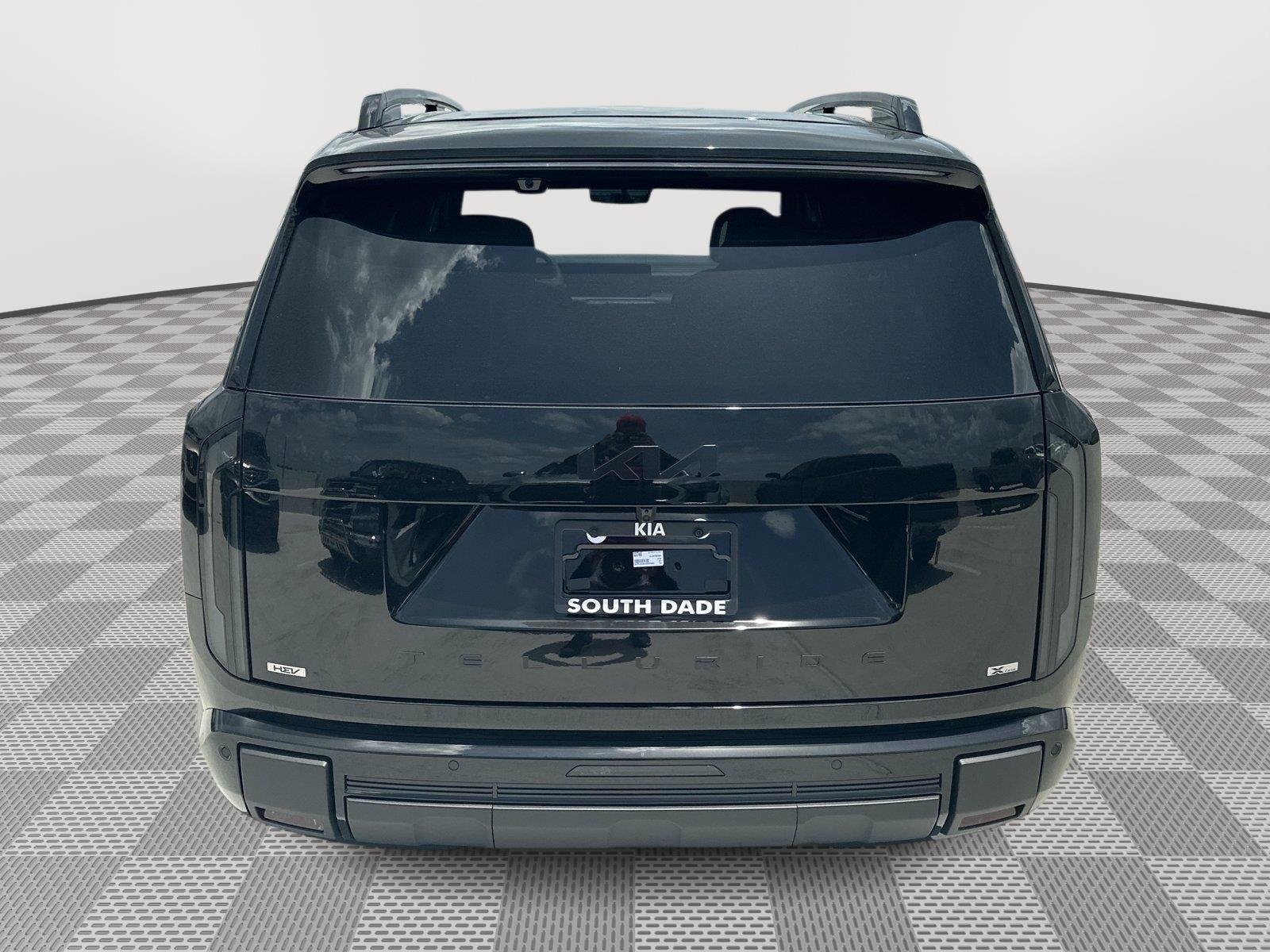 New 2027 Ebony Black Kia X-Line SX Prestige image 18