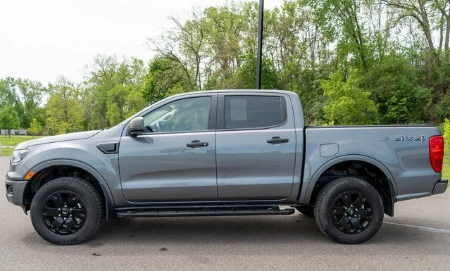 Used 2023 Gray Ford XLT image 9