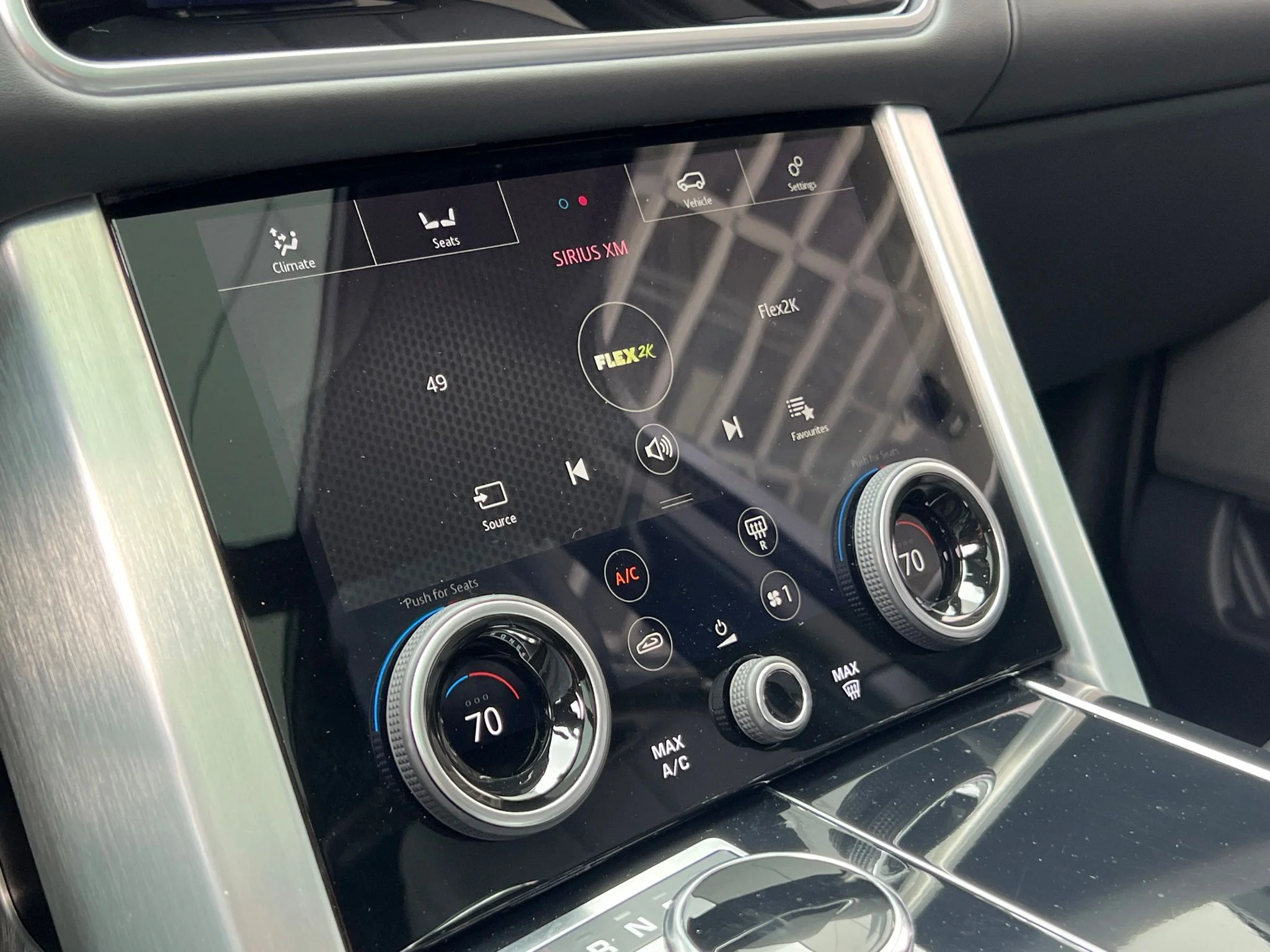 Used 2020 Gray Land Rover HSE image 18