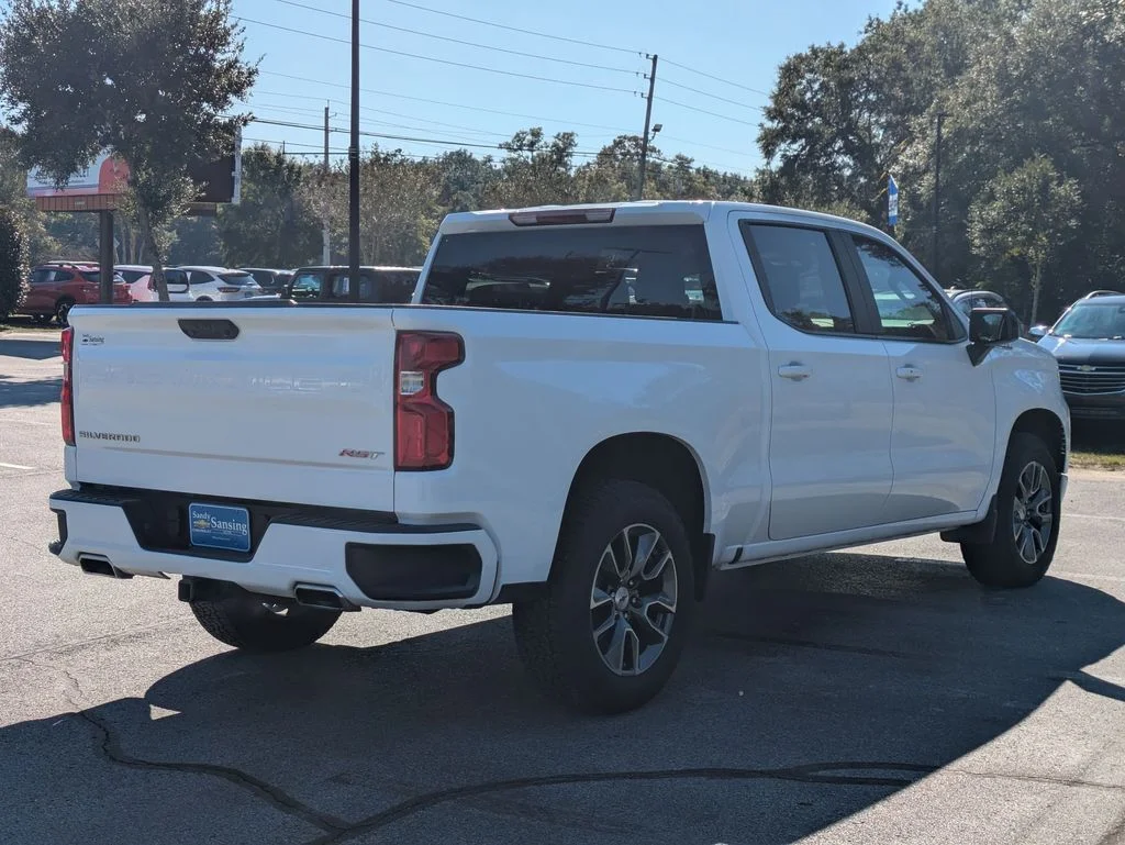 Used 2024 White Chevrolet RST image 5