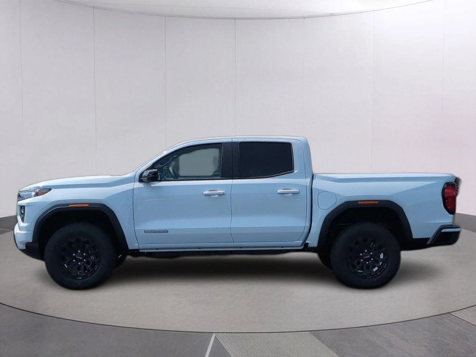 New 2026 Summit White GMC Elevation image 2