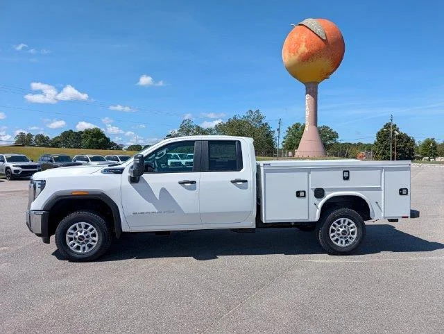 New 2026 Summit White GMC Pro image 2