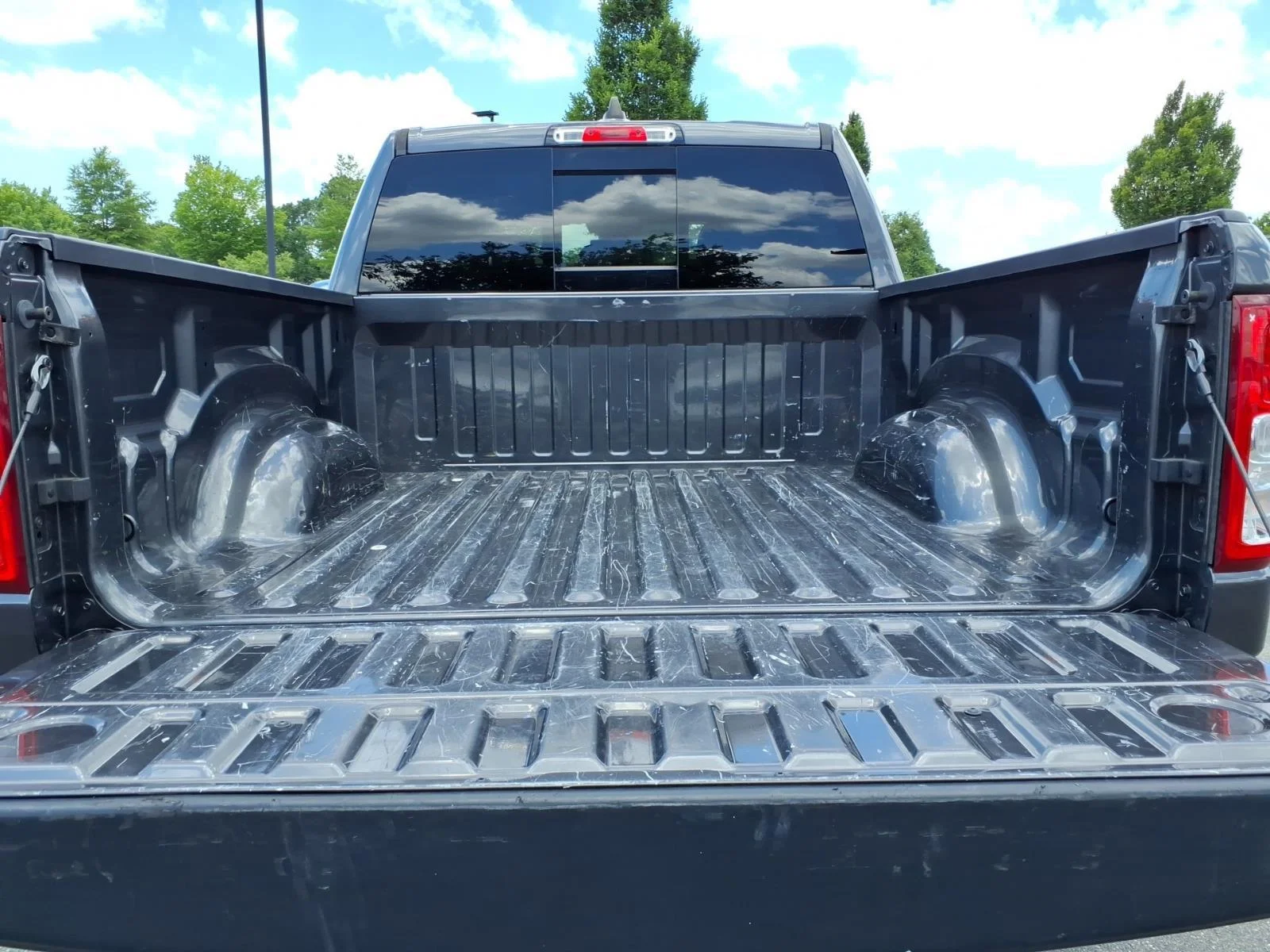 Used 2022 Granite Crystal Metallic Clearcoat Ram Big Horn image 30