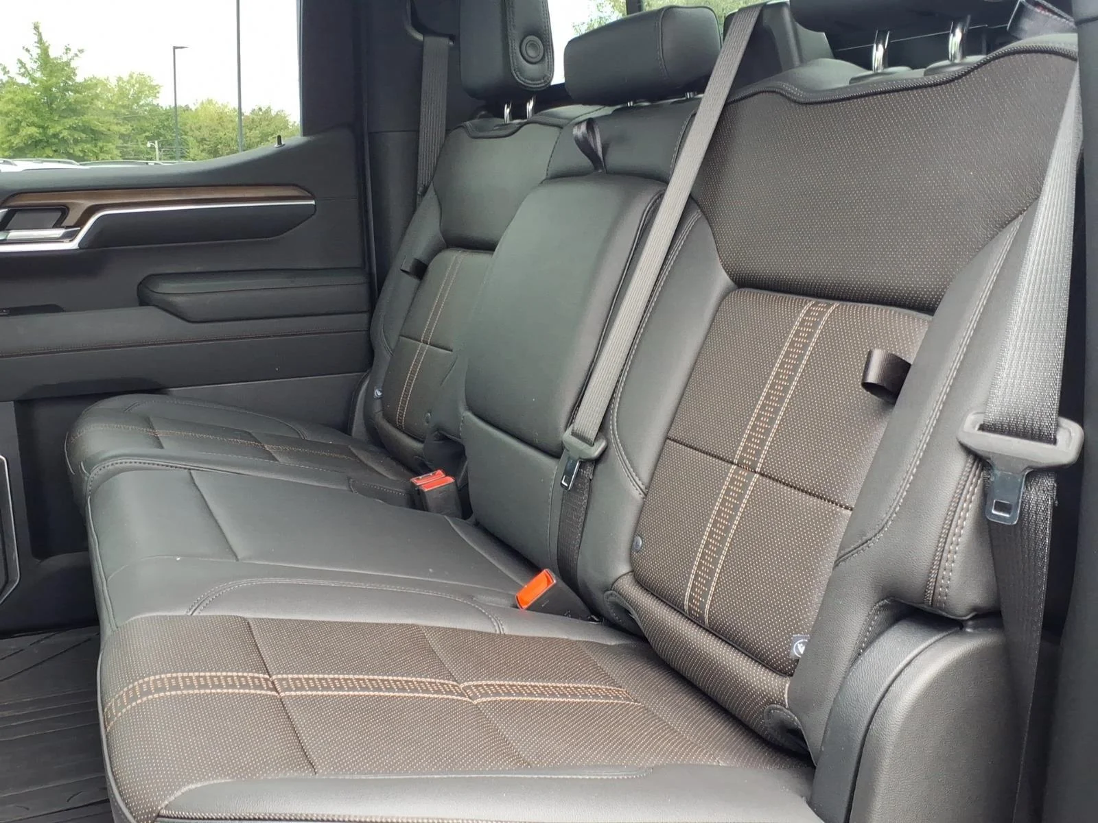 Used 2025 Black Chevrolet High Country image 20