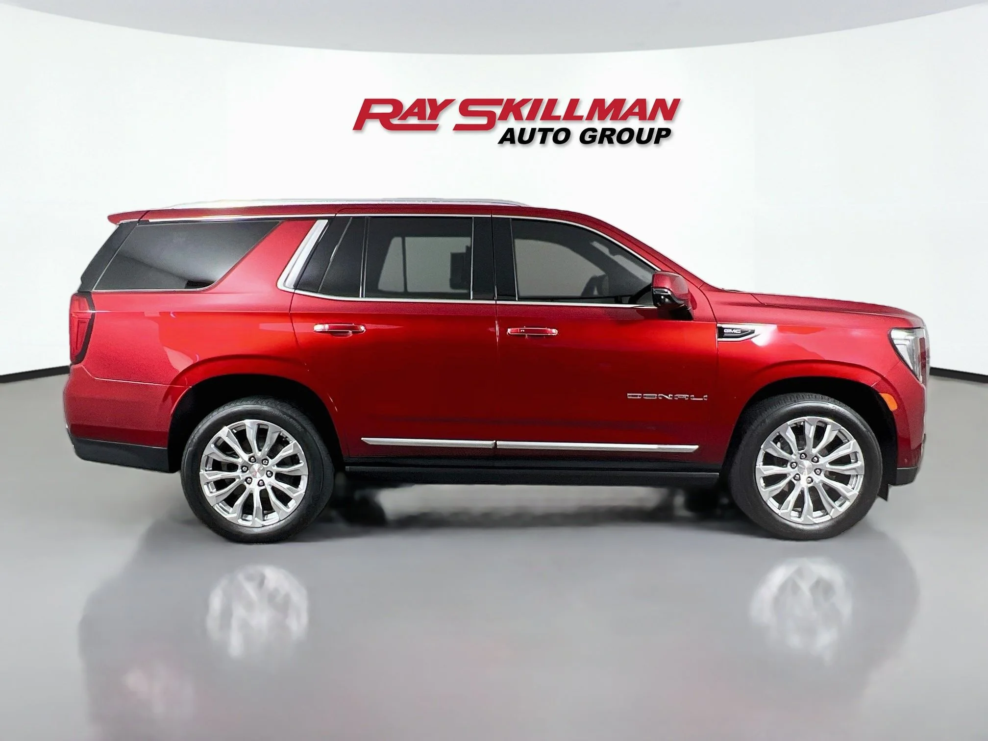 Used 2024 Volcanic Red Tintcoat GMC DENALI image 8
