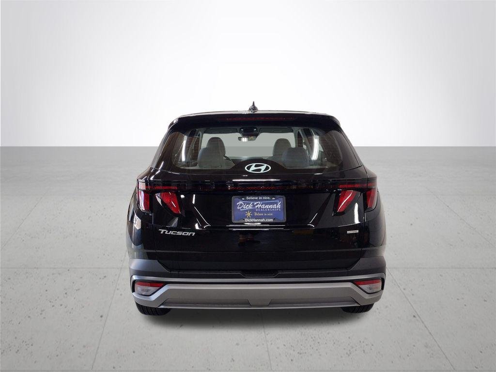 New 2026 Phantom Black Hyundai SE image 13