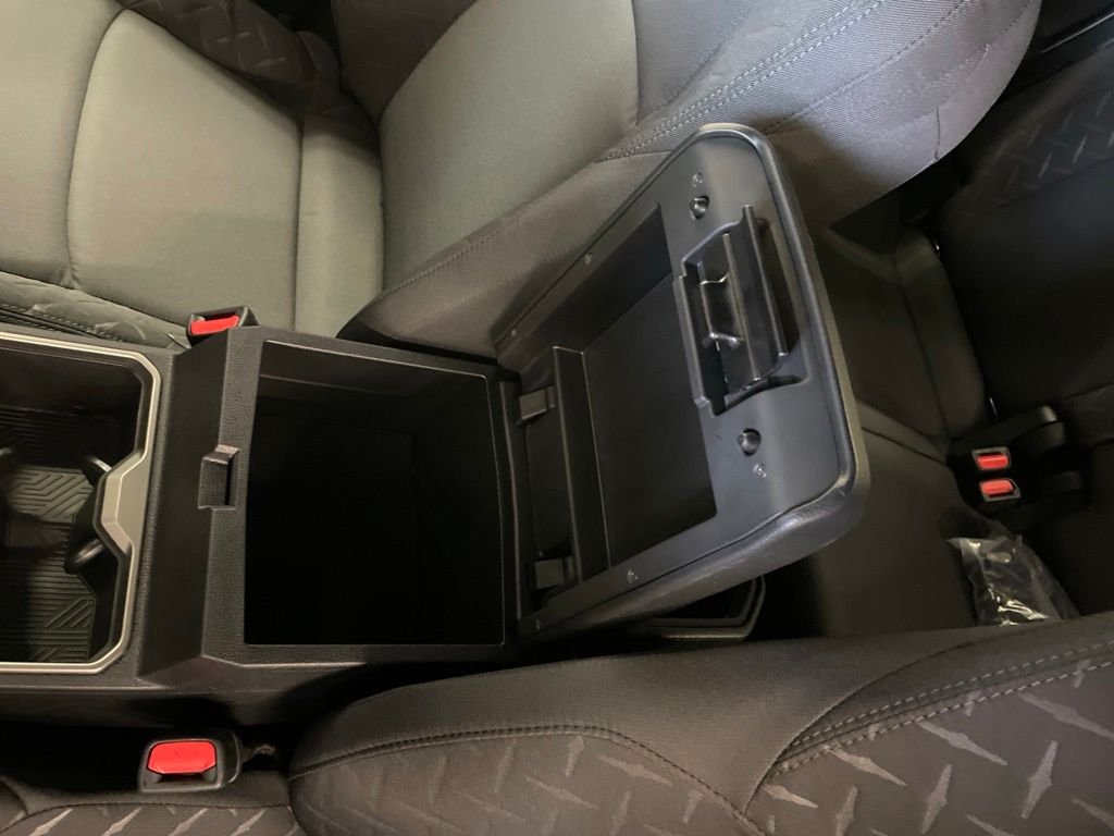 2026 Toyota Tacoma SR5 - Photo 15