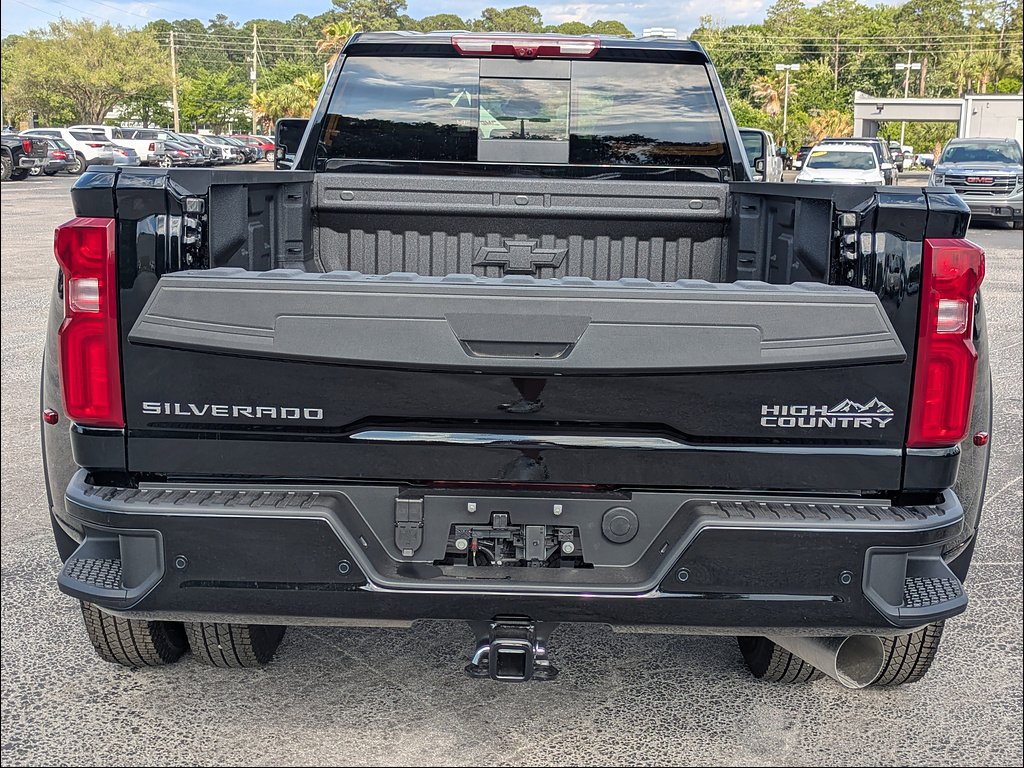 2026 Chevrolet Silverado 3500 HD High Country - Photo 11