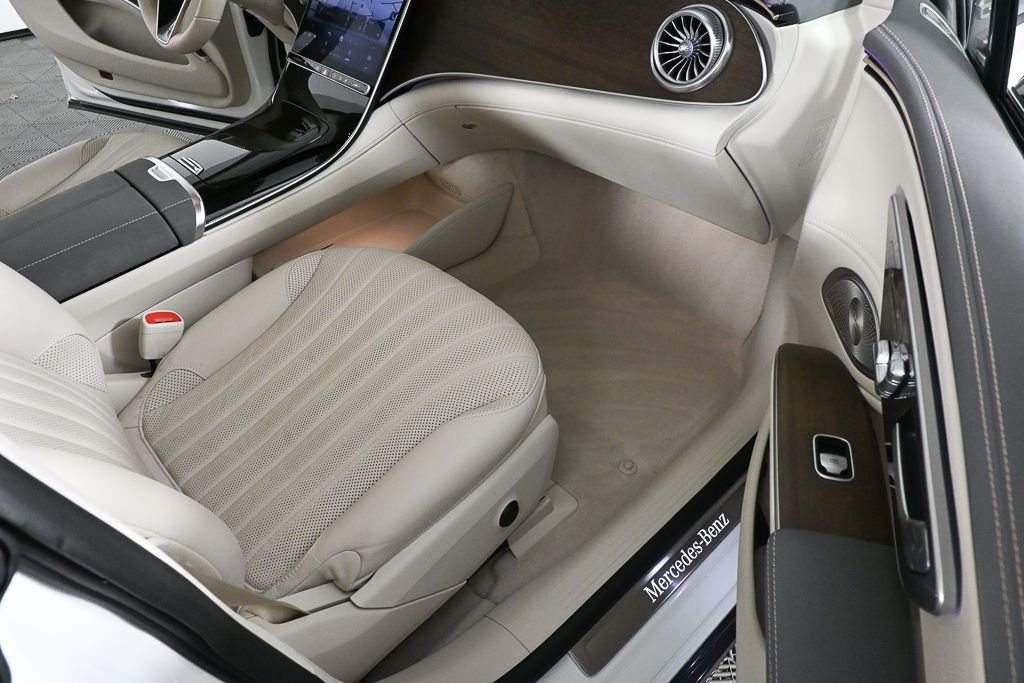 Certified Used 2023 White Mercedes-Benz 450 image 22