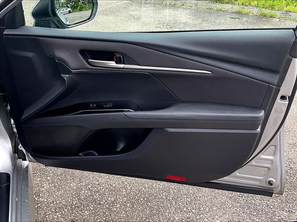 Used 2025 Silver Toyota LE image 12