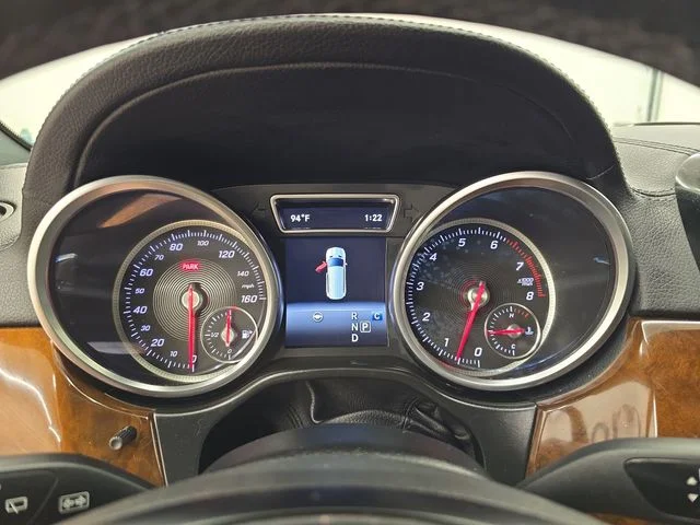 Used 2018 Polar White Mercedes-Benz GLS 450 image 31