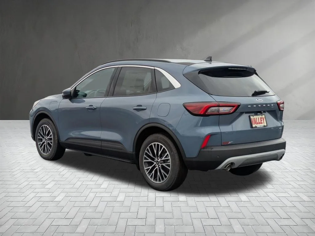 New 2024 Vapor Blue Metallic Ford Plug-in Hybrid image 7
