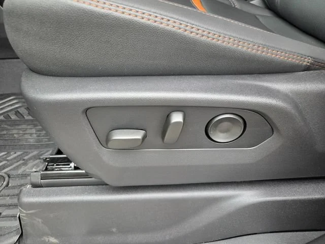 2026 GMC Sierra 2500HD AT4 - Photo 6