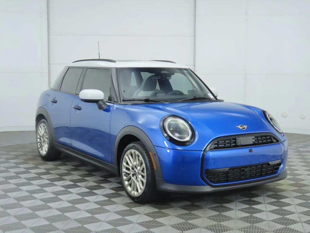 Used 2026 Icy Sunshine Blue Metallic MINI Signature Plus image 4
