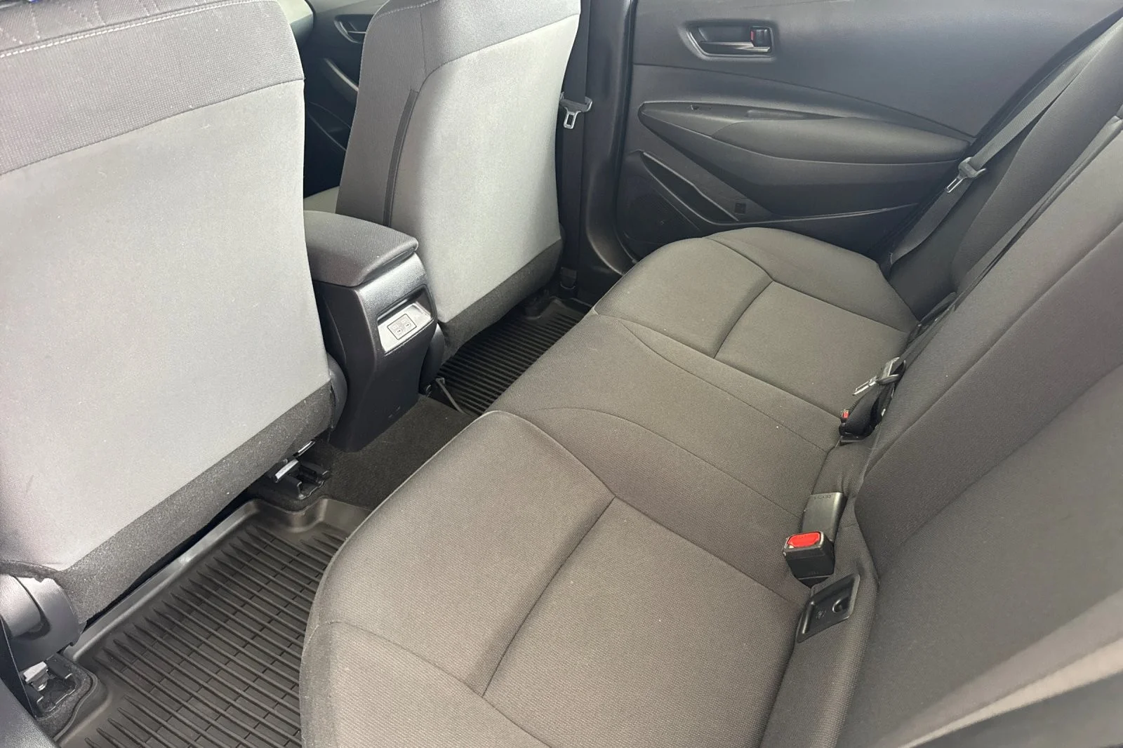 Certified Used 2024 WHITE Toyota LE image 11