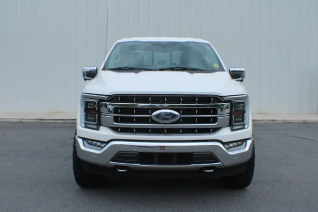 Used 2021  Ford  image 17