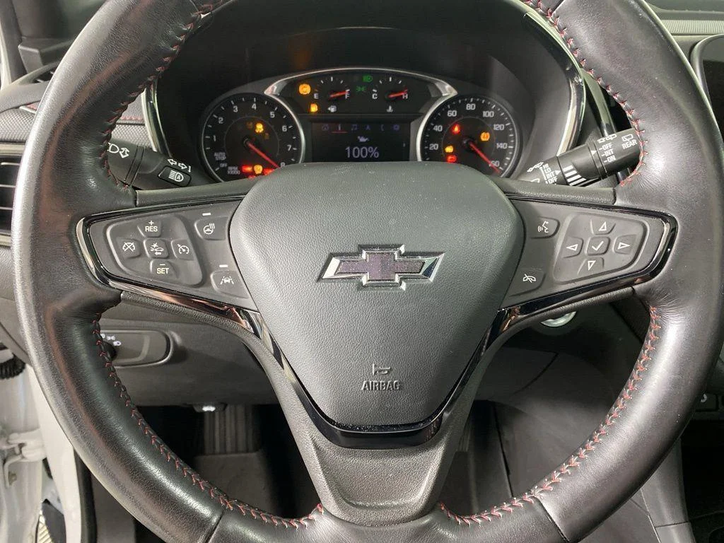 Used 2022 Summit White Chevrolet RS image 12