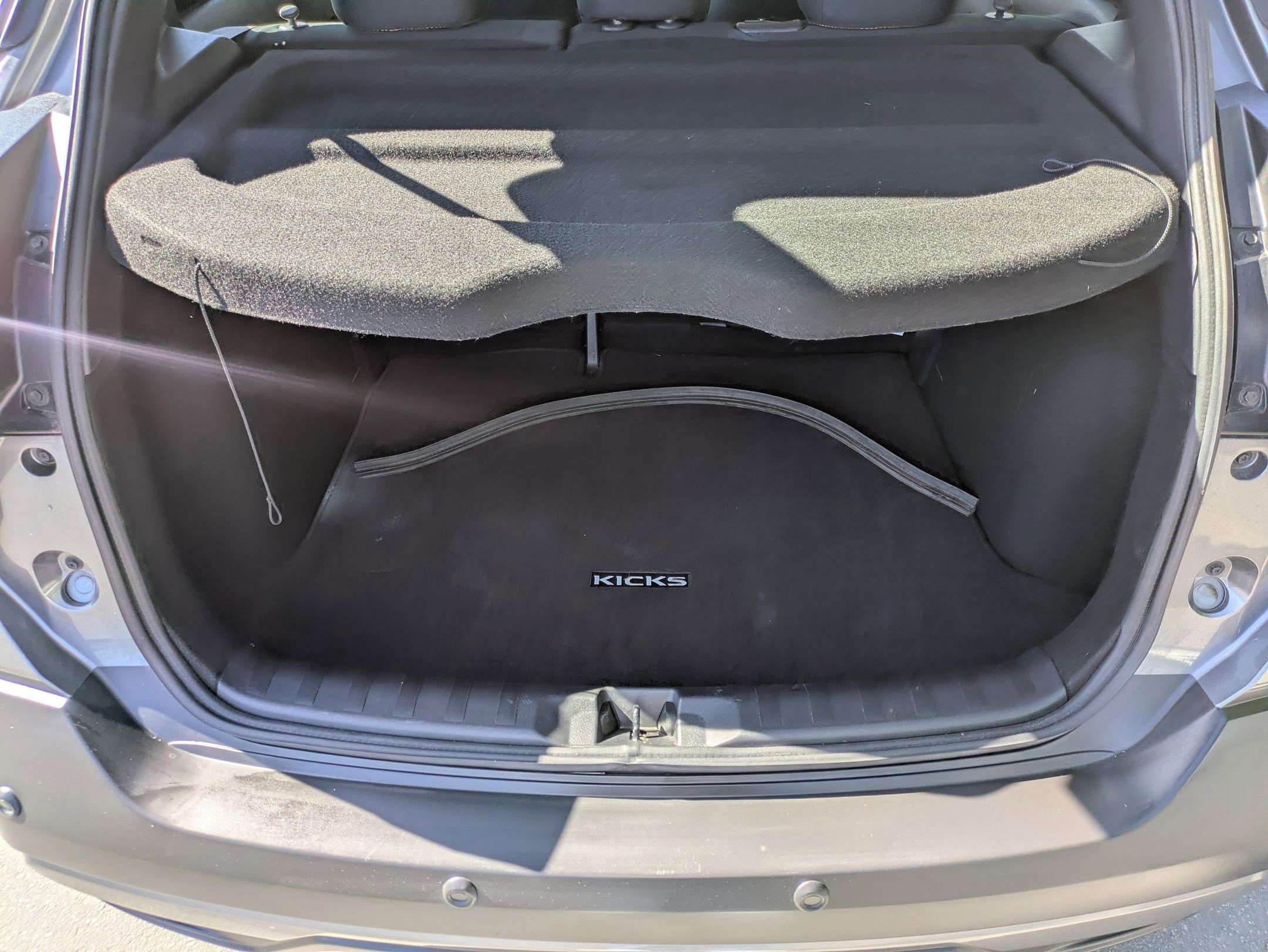 Used 2020 Gun Metallic Nissan SR image 28