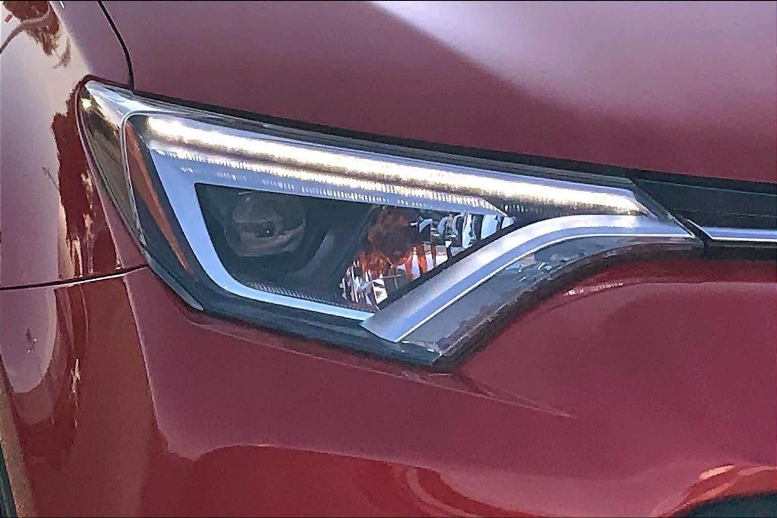 Used 2017 Barcelona Red Metallic Toyota Limited image 27