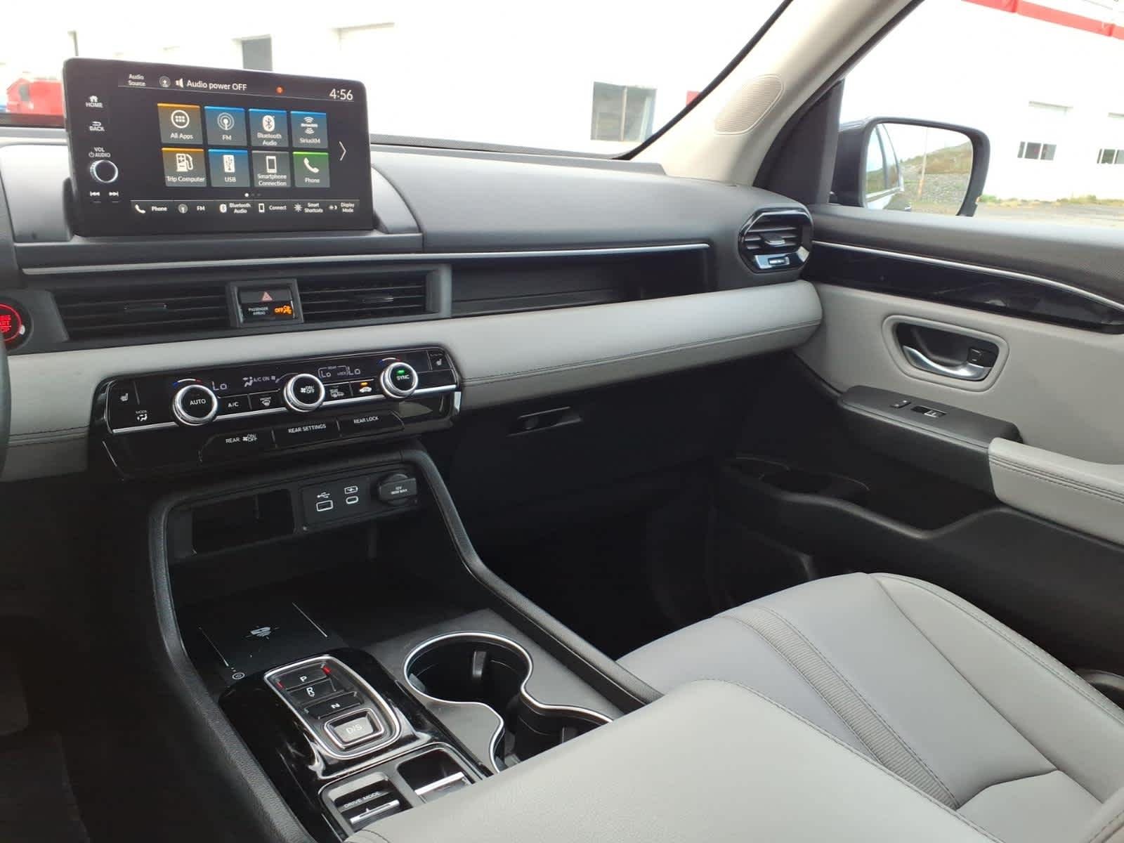 2025 Honda Pilot EX-L - Photo 15