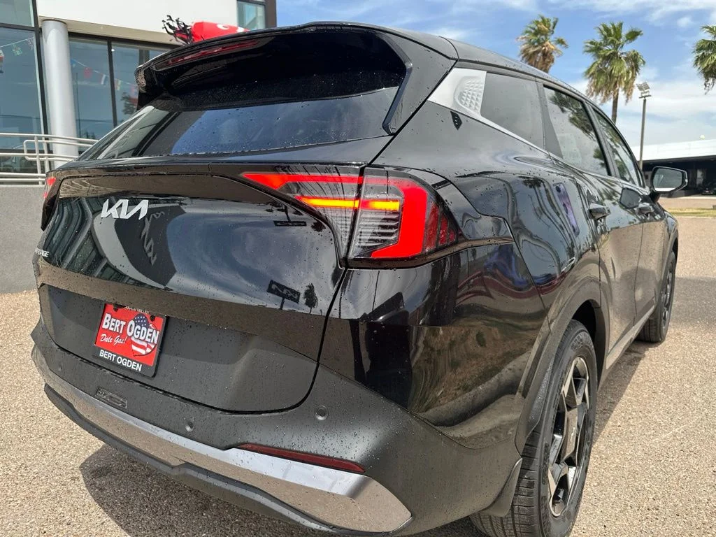 New 2026 Black Kia EX image 5