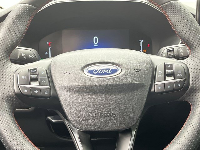 Used 2023 Agate Black Ford ST-Line image 18