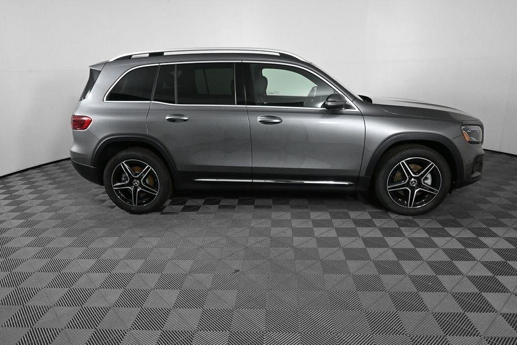 New 2026 Mountain Grey Metallic Mercedes-Benz GLB 250 image 27