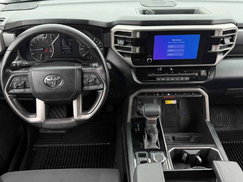 Used 2025 White Toyota SR5 image 13