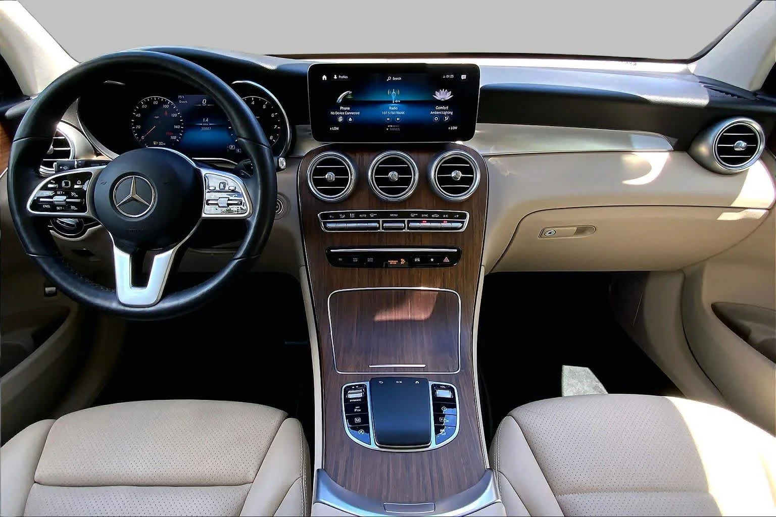 Certified Used 2022 Polar White Mercedes-Benz GLC 300 image 16