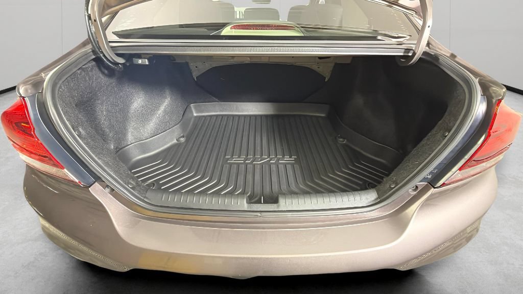 Used 2015 Gray Honda LX image 28