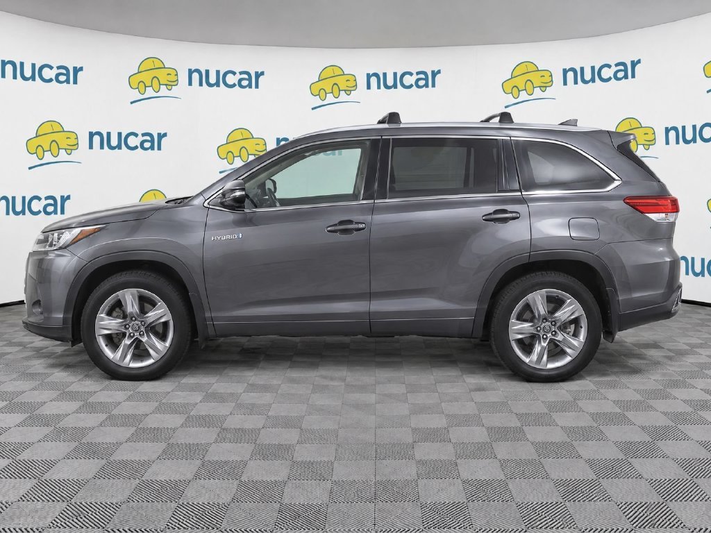 Used 2018 Gray Toyota Limited image 7
