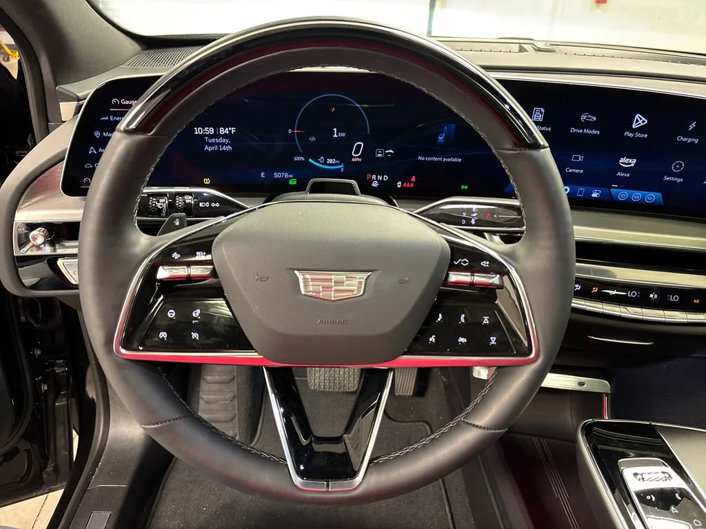 2025 Cadillac LYRIQ Luxury 2 - Photo 37