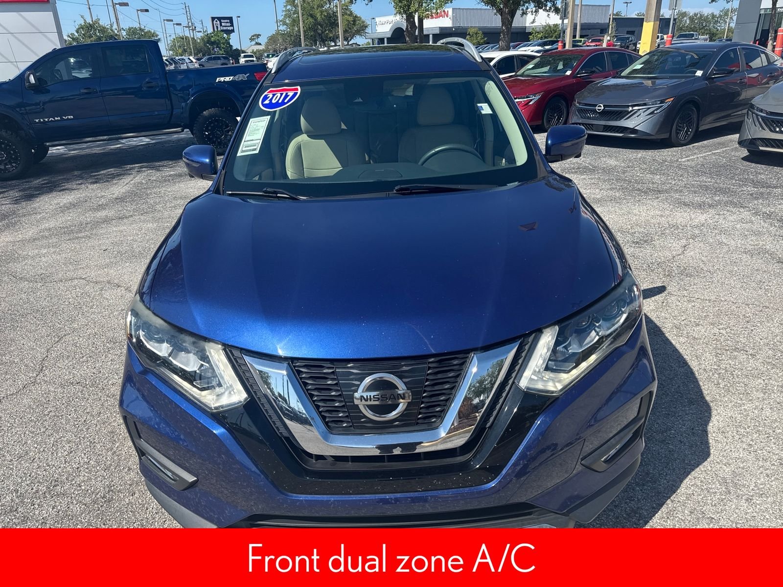 Used 2017 Blue Nissan SL image 5