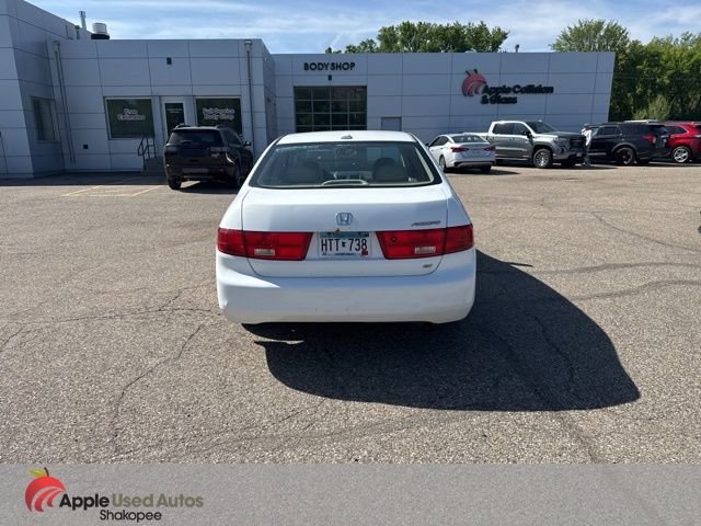 Used 2005 White Honda EX-L image 5