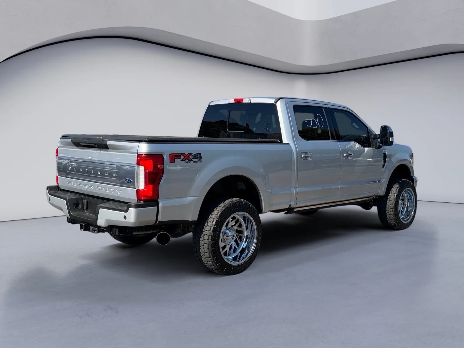 Used 2019 Ingot Silver Metallic Ford Platinum image 5